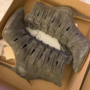 Joie JELKA suede grey bootie